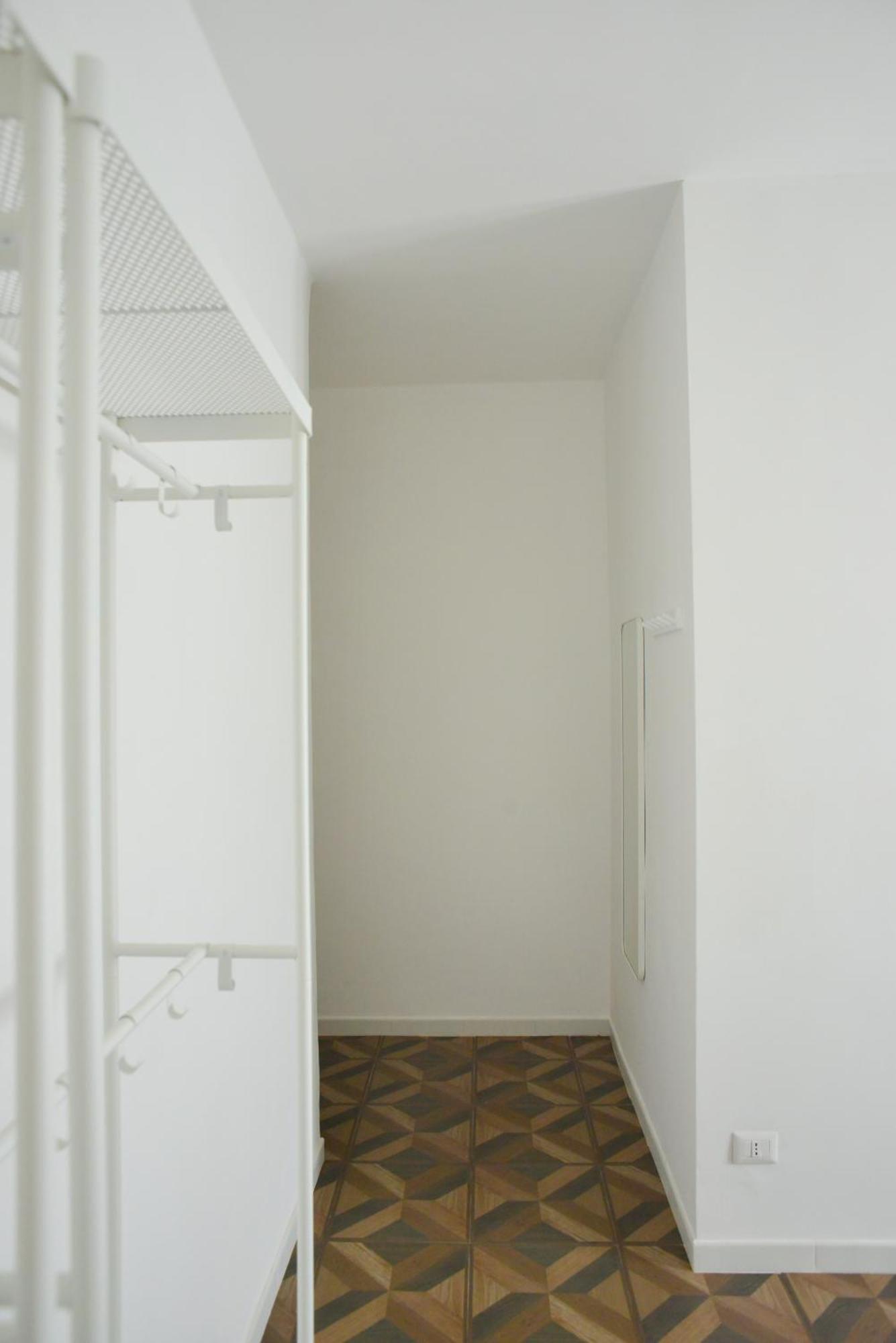 29 Apartment *